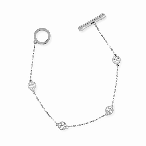TORY BURCH • Silver Logo Toggle Station Bracelet - Picture 4 of 5
